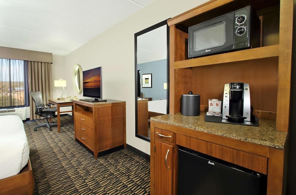 Hilton Garden Inn Austin NW - Arboretum photo 14
