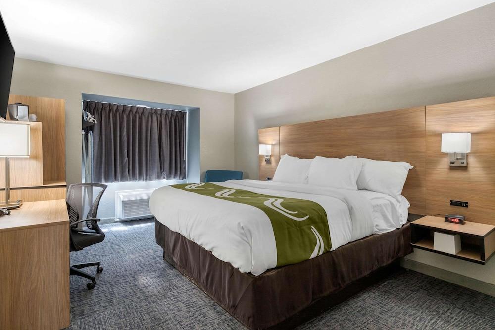 Days Inn by Wyndham San Antonio Downtown photo 16