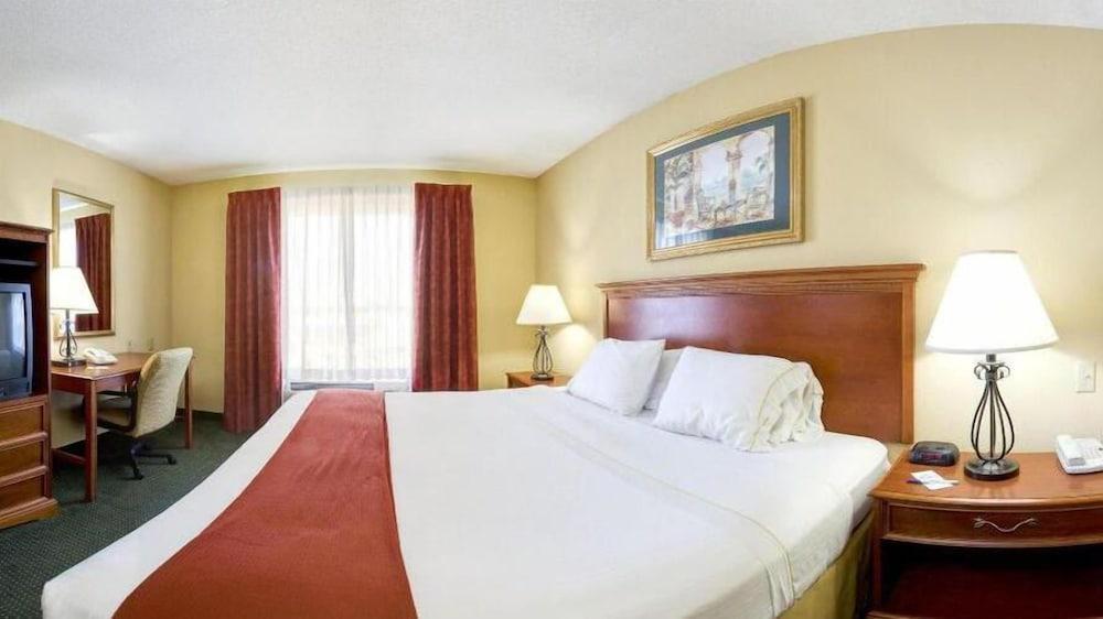 Holiday Inn Express Hotel & Suites Brooksville West by IHG photo 14