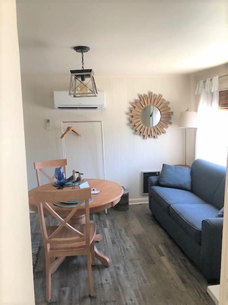 Ocean Glass Inn photo 48