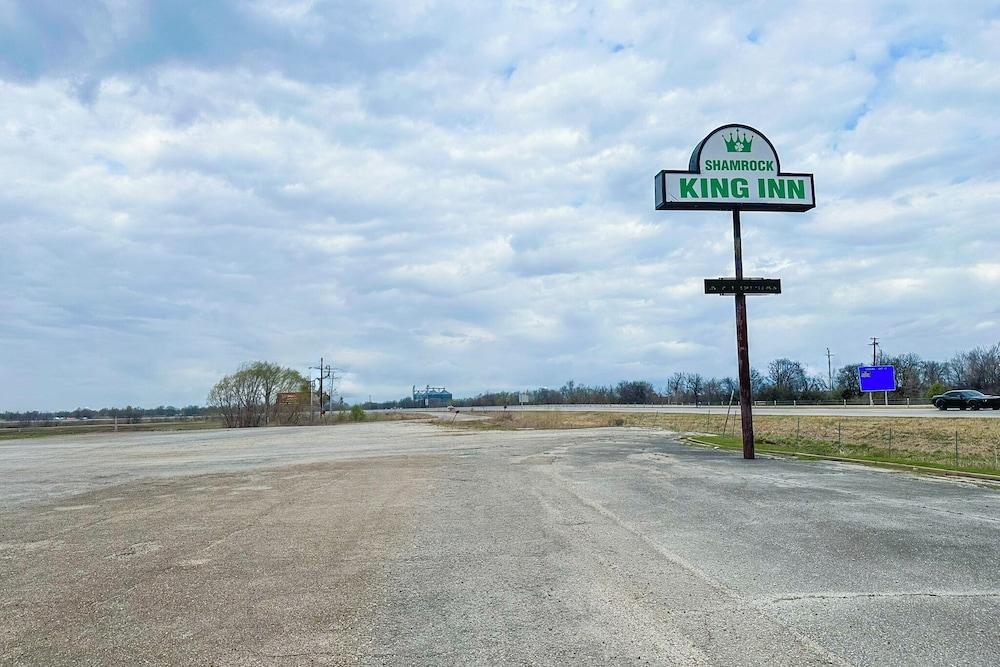 Shamrock Kings Inn By Oyo Marked Tree I-555 photo 31