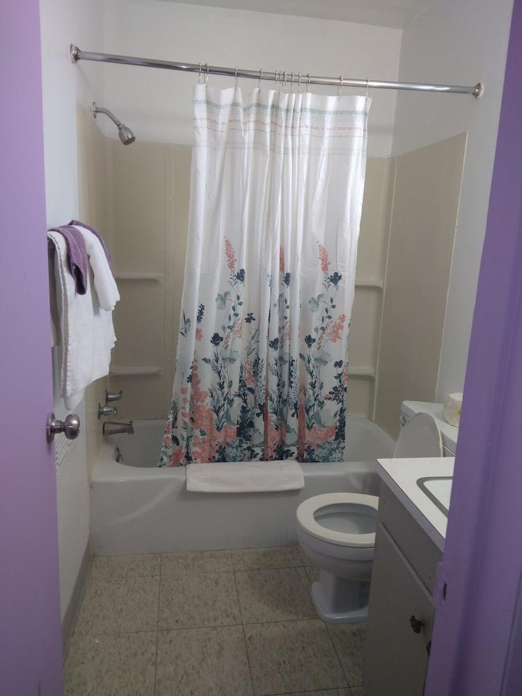 Capri Motel photo 33