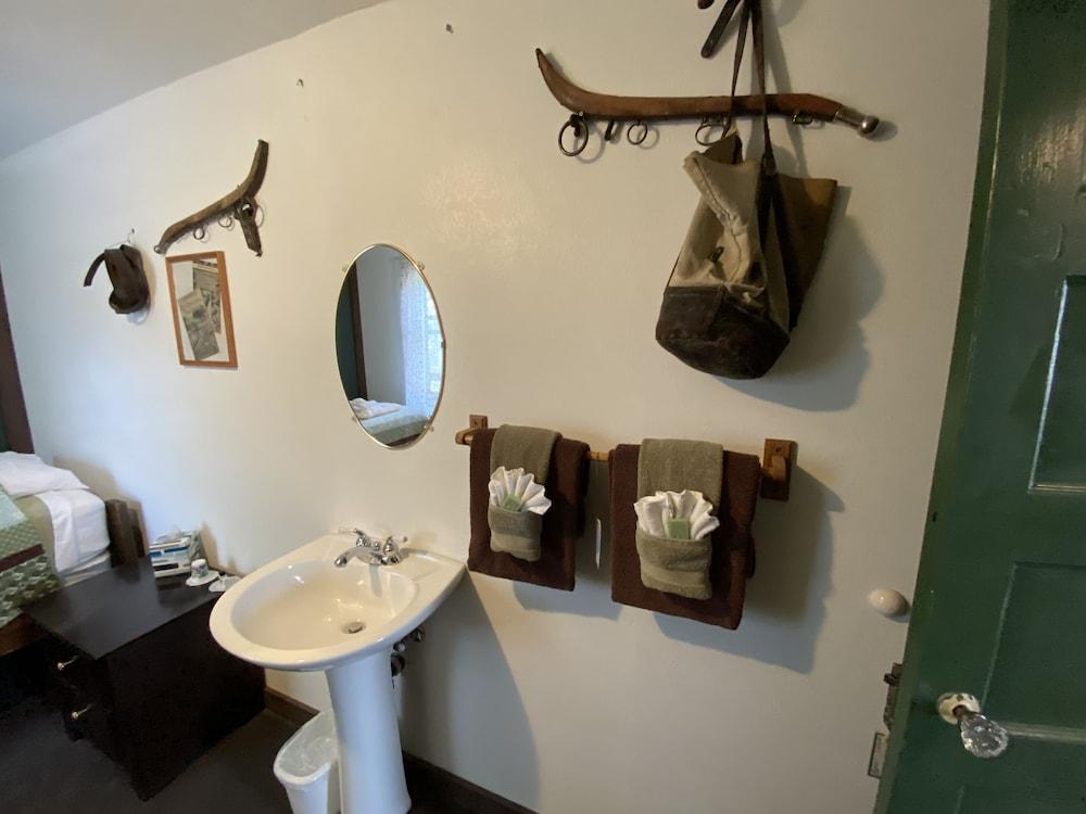McCarthy Lodge Resort photo 6