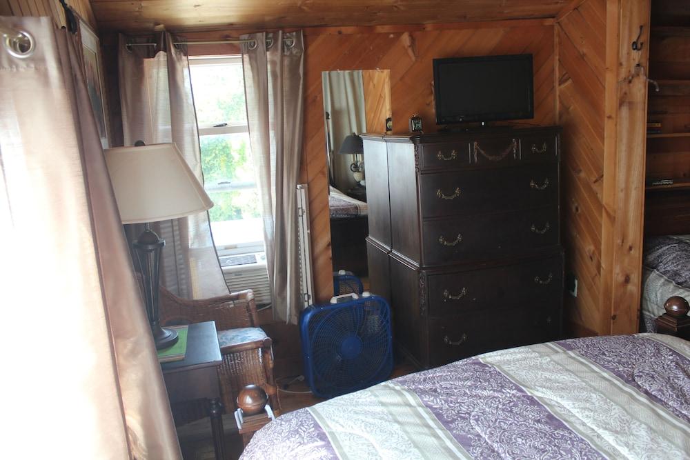 Lake House photo 87