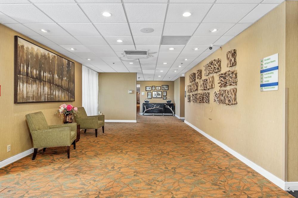Forest Park Hotel by MDR photo 15