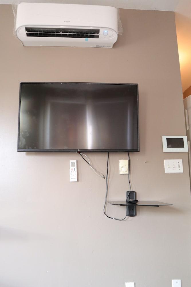 Midtown Suites photo 24