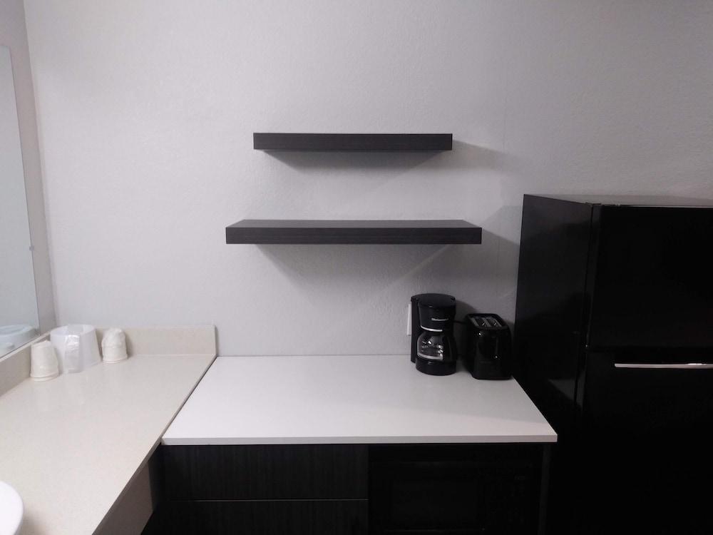 Studio 6 West Sacramento, CA photo 21