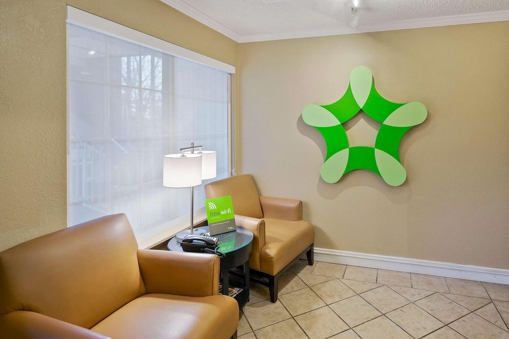 Extended Stay America Suites Washington DC Reston photo 4