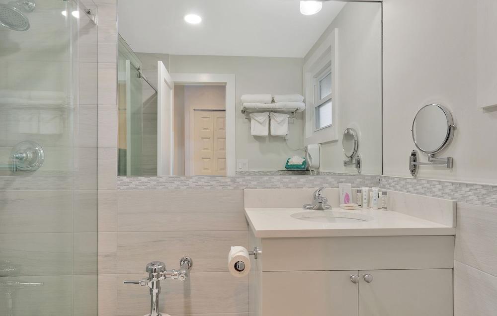 East Hampton House Resort photo 20