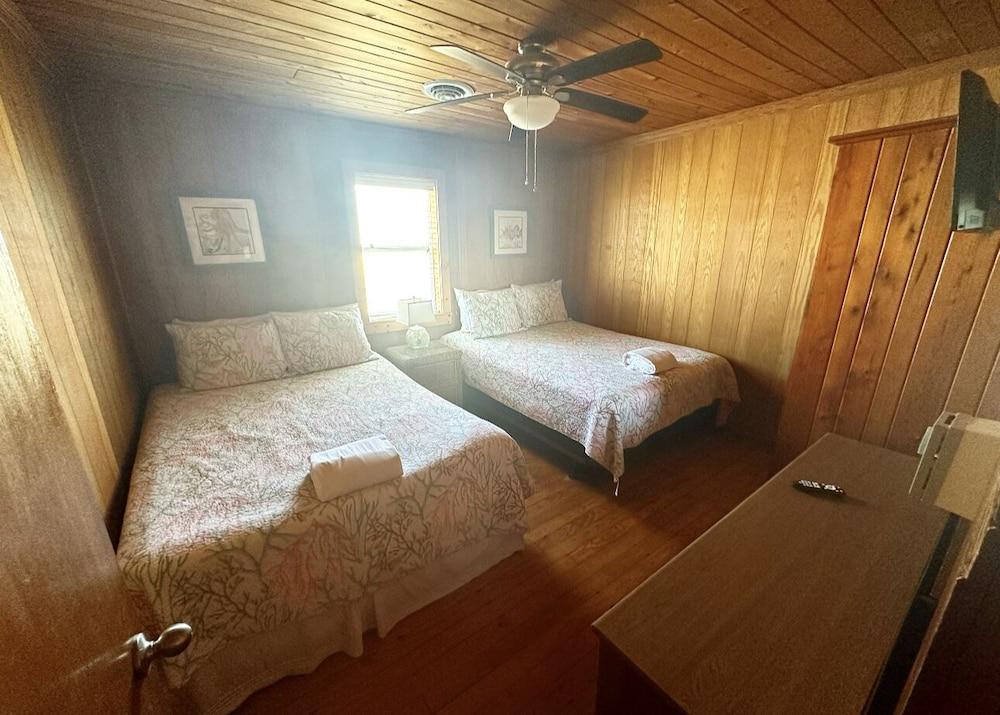 SandSpur Ocean Cottages photo 48