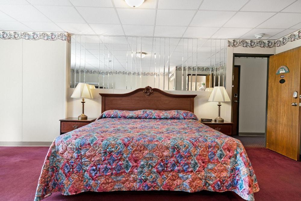 Candlewick Inn photo 13