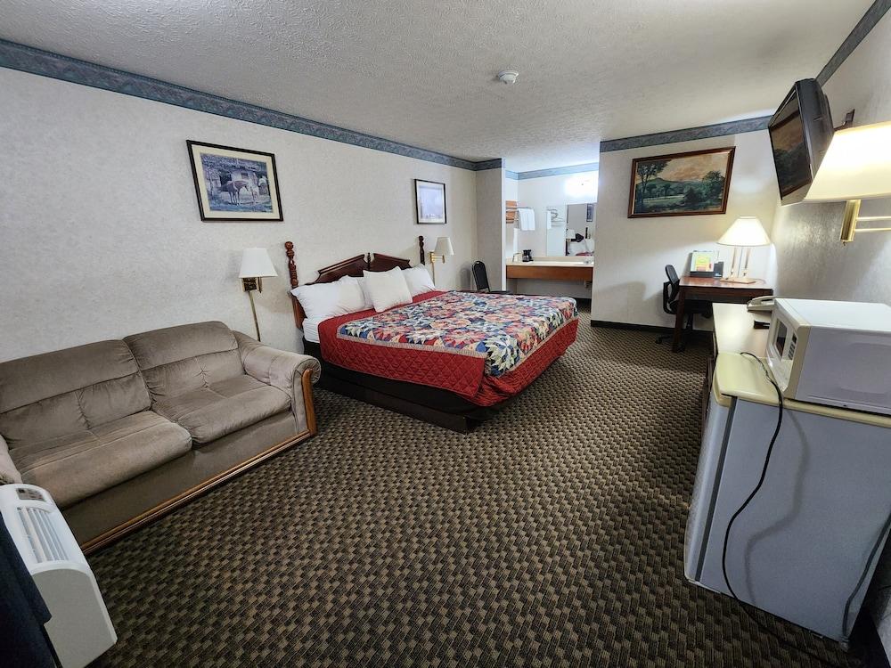 Americas Inn photo 65