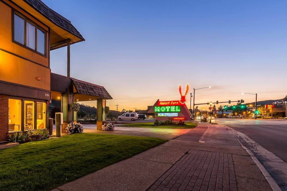 Rabbit Ears Motel photo 38