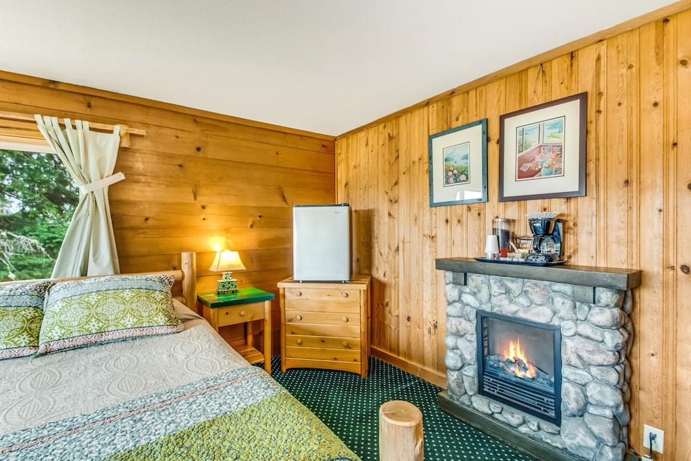 Deer Harbor Inn photo 7