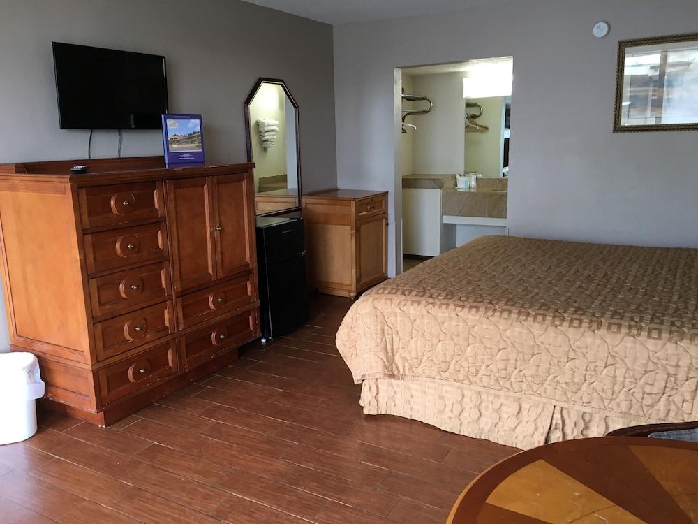 All Seasons Lodge photo 5