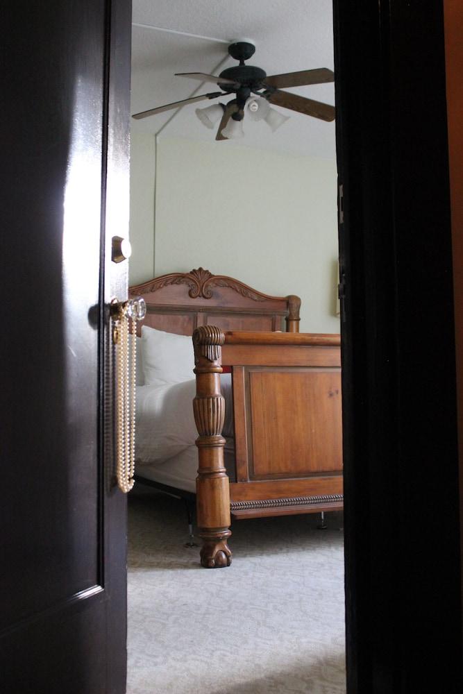 The DeLand Hotel photo 91
