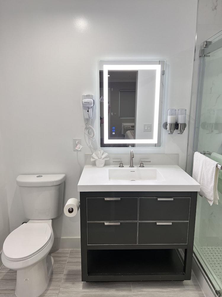 Omeo Suites photo 28