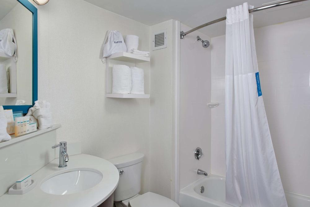 Hampton Inn Atlanta NW Cumberland photo 21