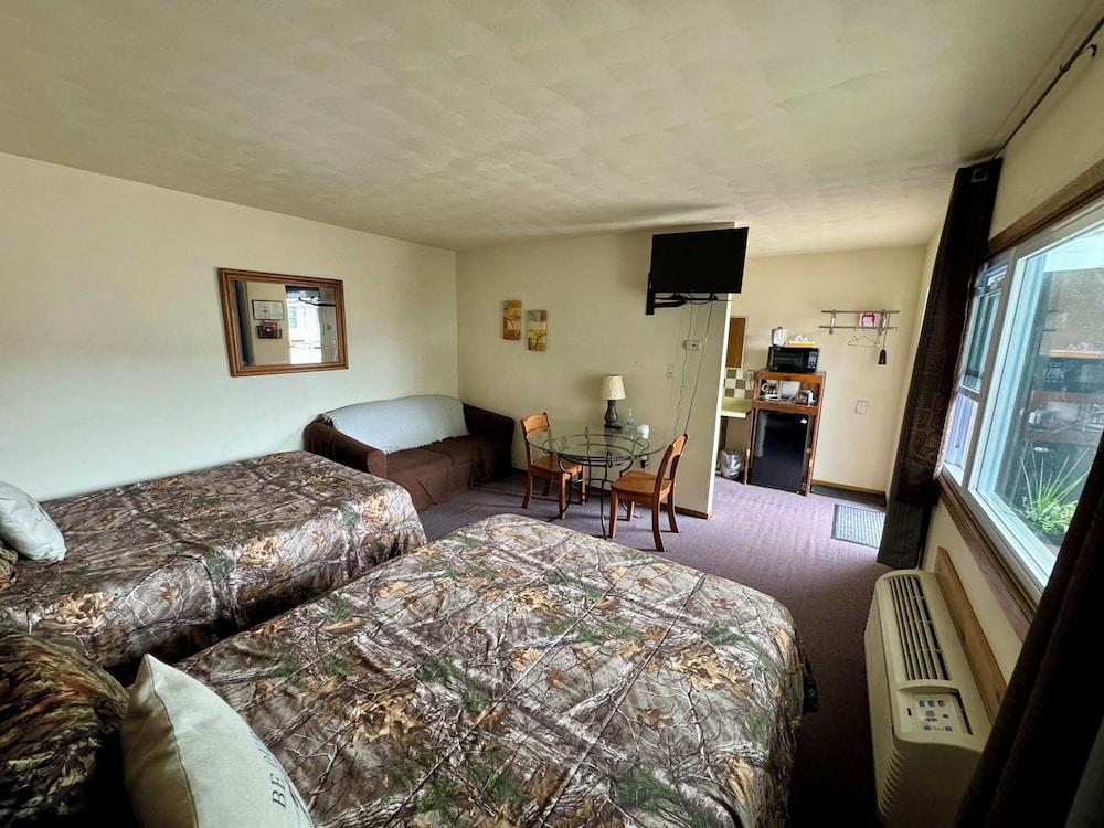Napps Motel photo 13