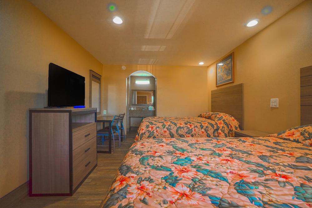 Days Inn by Wyndham Aransas Pass photo 23