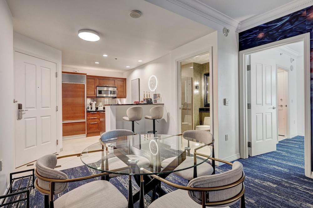 Suite Hub LV at Signature Sphere View photo 22