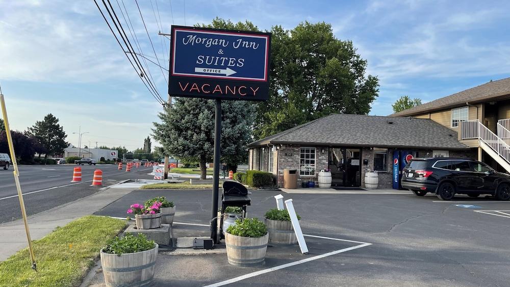Morgan Inn And Suites photo 81