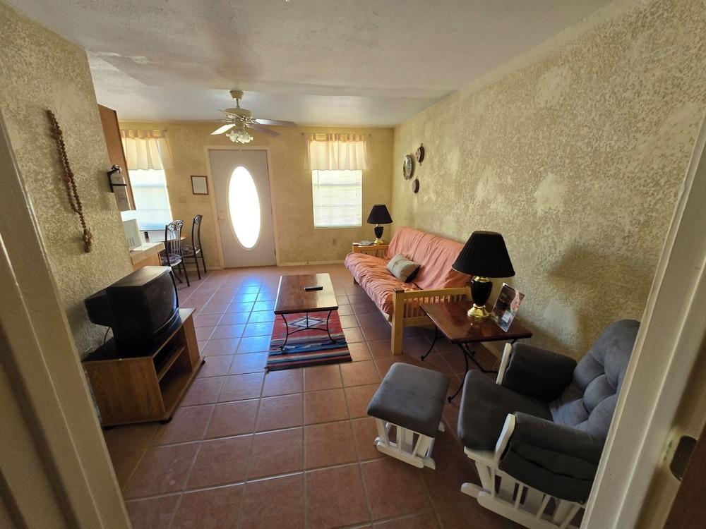 Chisos Mining Co Motel photo 28