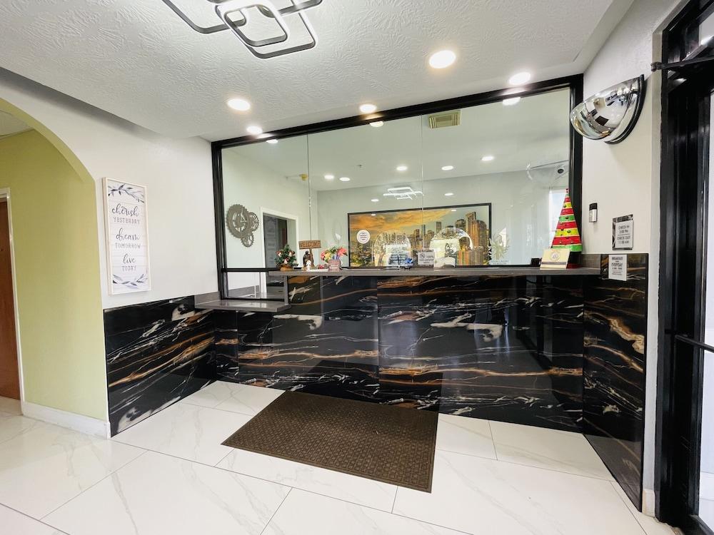 Americas Best Value Inn La Porte photo 2