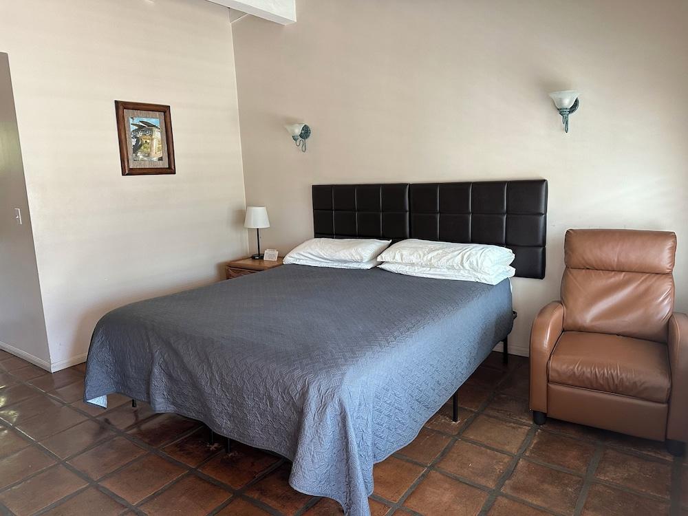 Sea Shore Motel photo 39