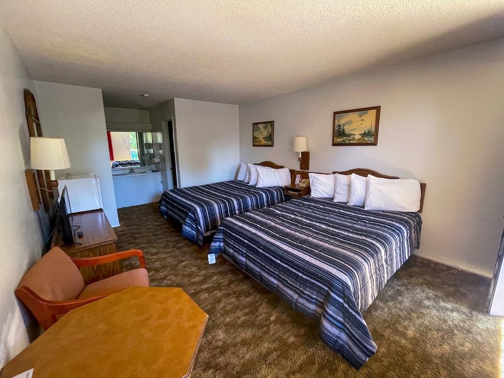 Scottish Inns Osage Beach photo 41