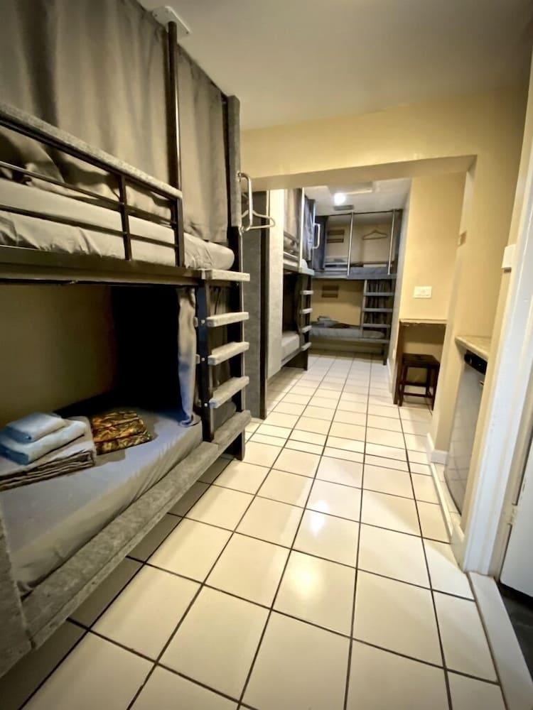 Sheridan Hostel photo 5