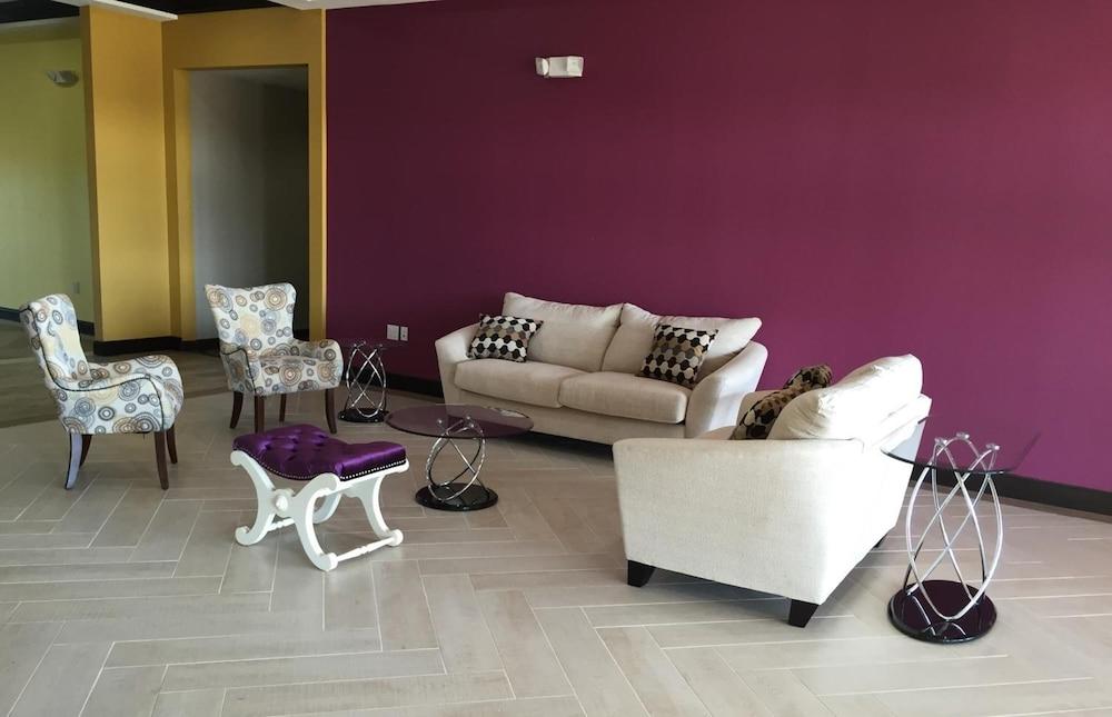 Residency Suites - Cotulla photo 6