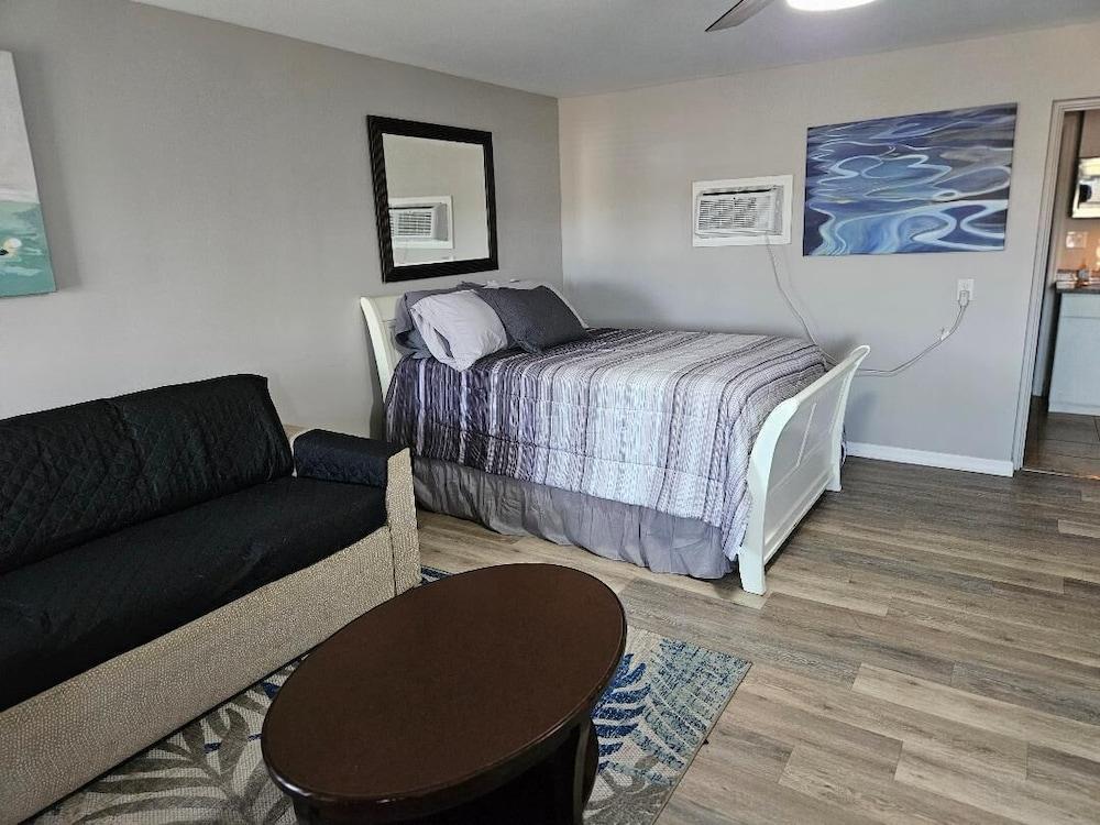 Liberty Hill Executive Inn photo 43