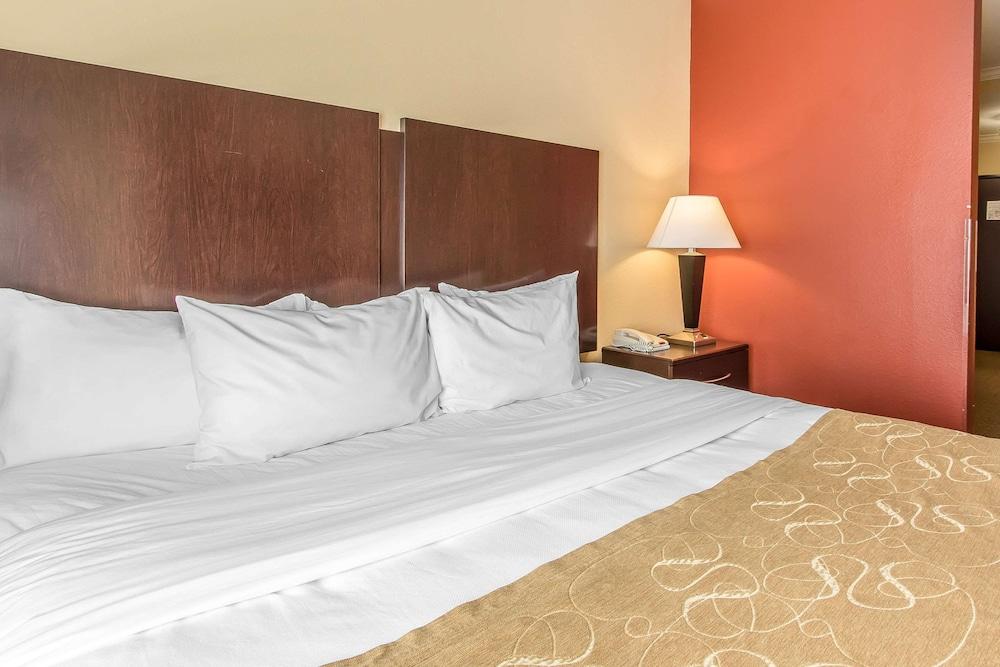 Comfort Suites Lawton Near Fort Sill photo 14