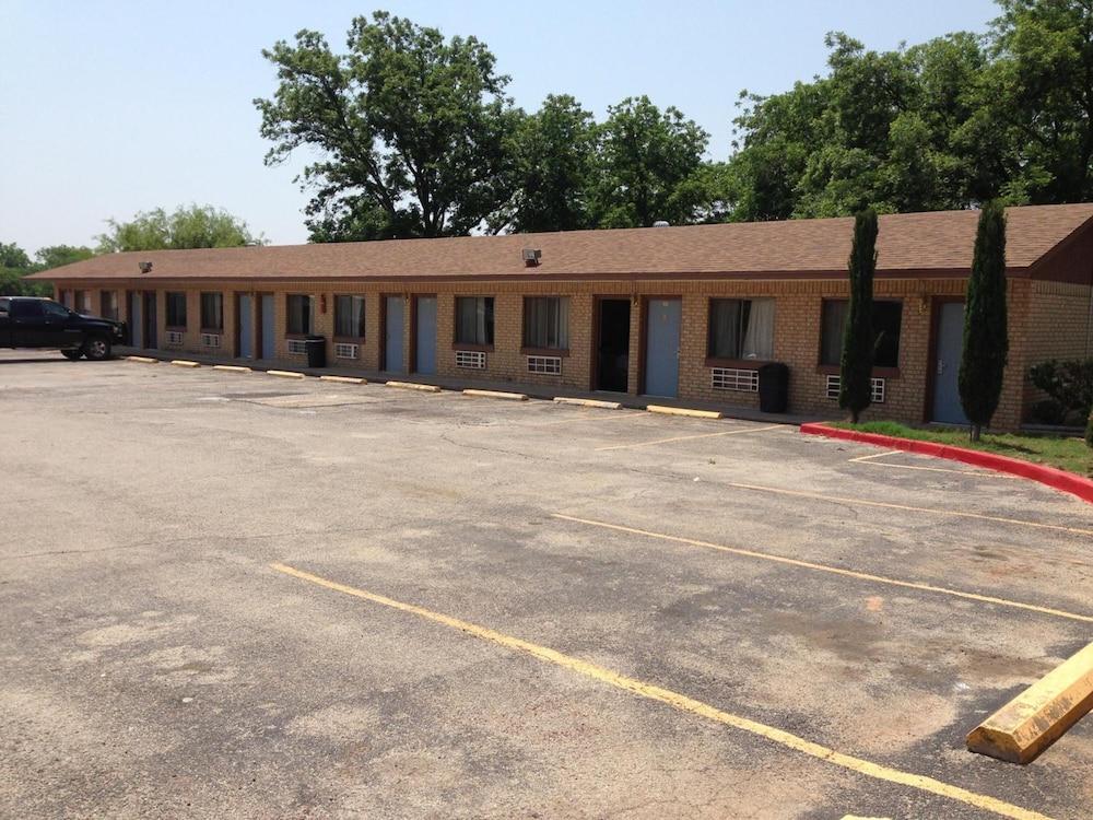 De Leon Inn photo 24
