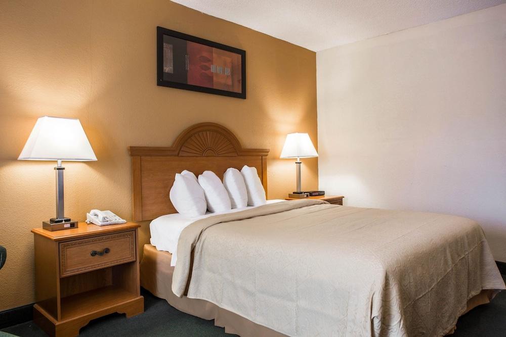 Quality Inn Aiken North photo 11