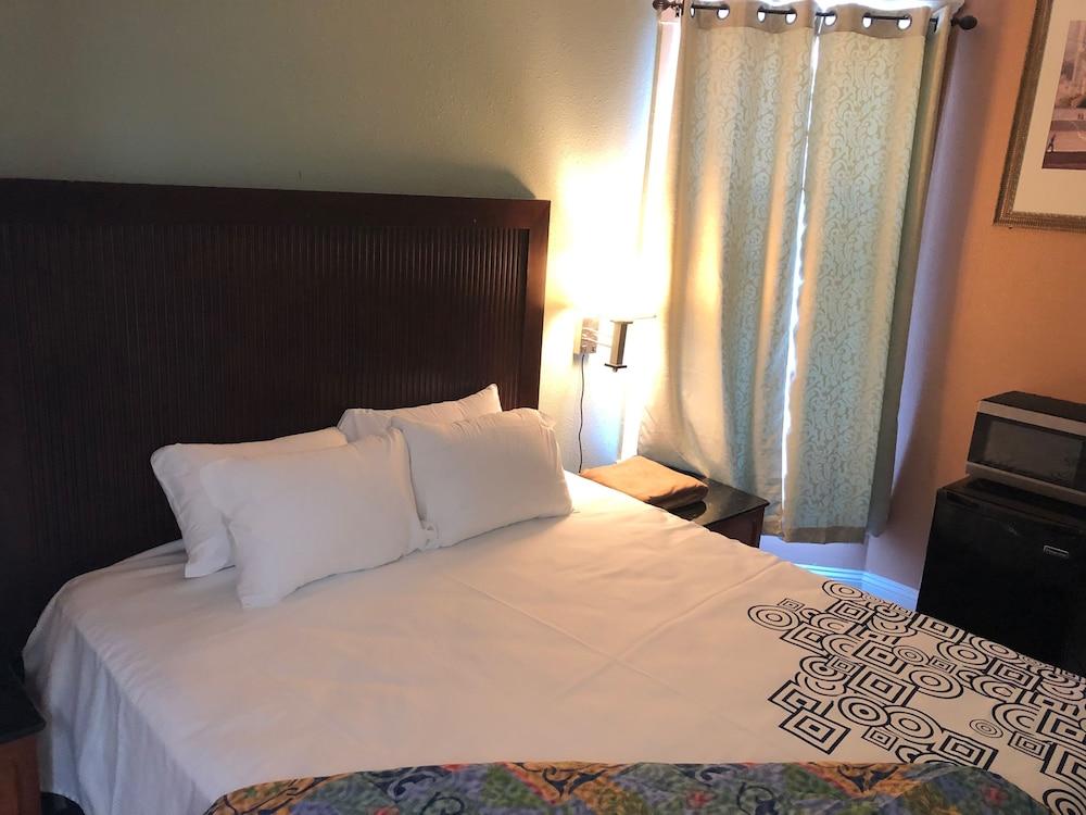 Oak Hotel photo 22