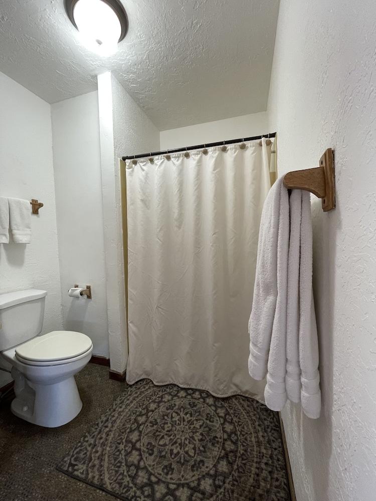 Adventures Vacation Rentals photo 15