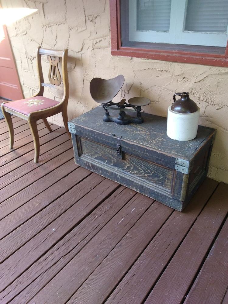 Shep's Miners Inn photo 9