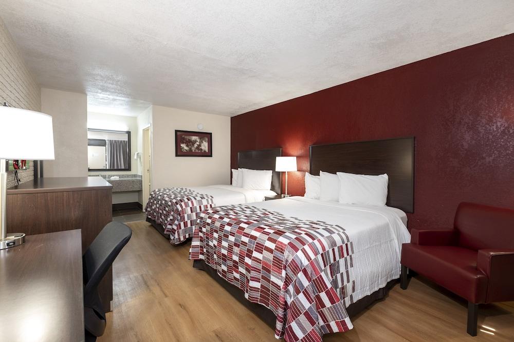Red Roof Inn West Point photo 13