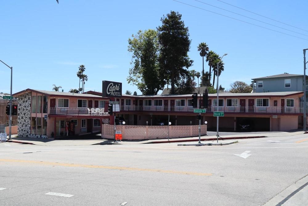 Capri Motel photo 21