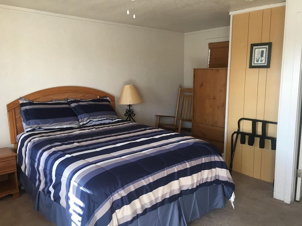 Tyee Restaurant and Hotel photo 3