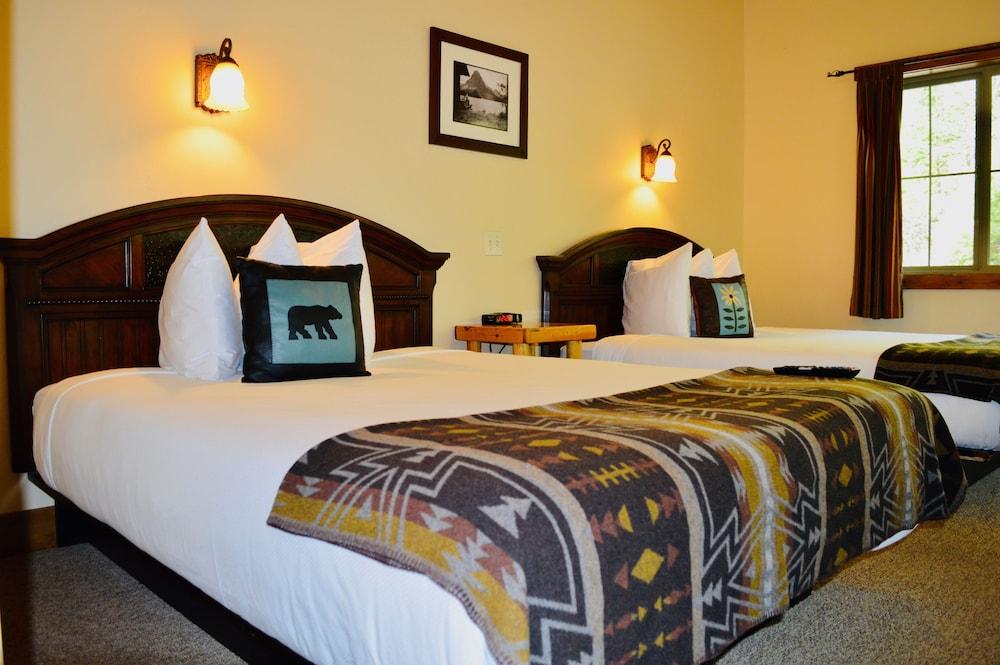 Glacier Guides Lodge photo 3