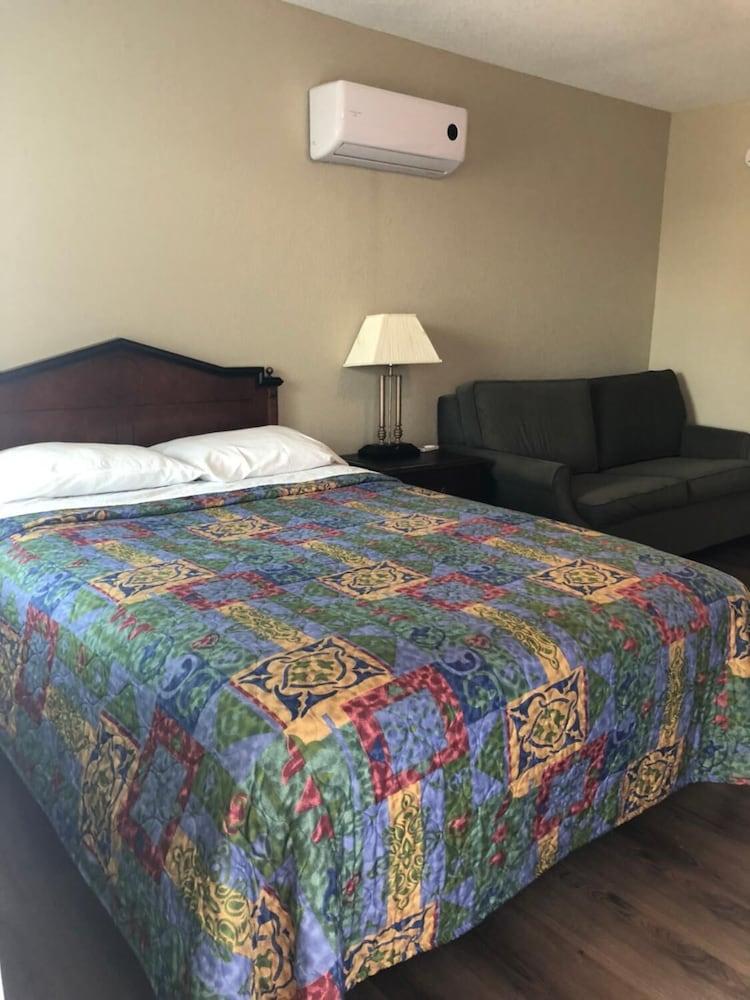 Avon Motel photo 12