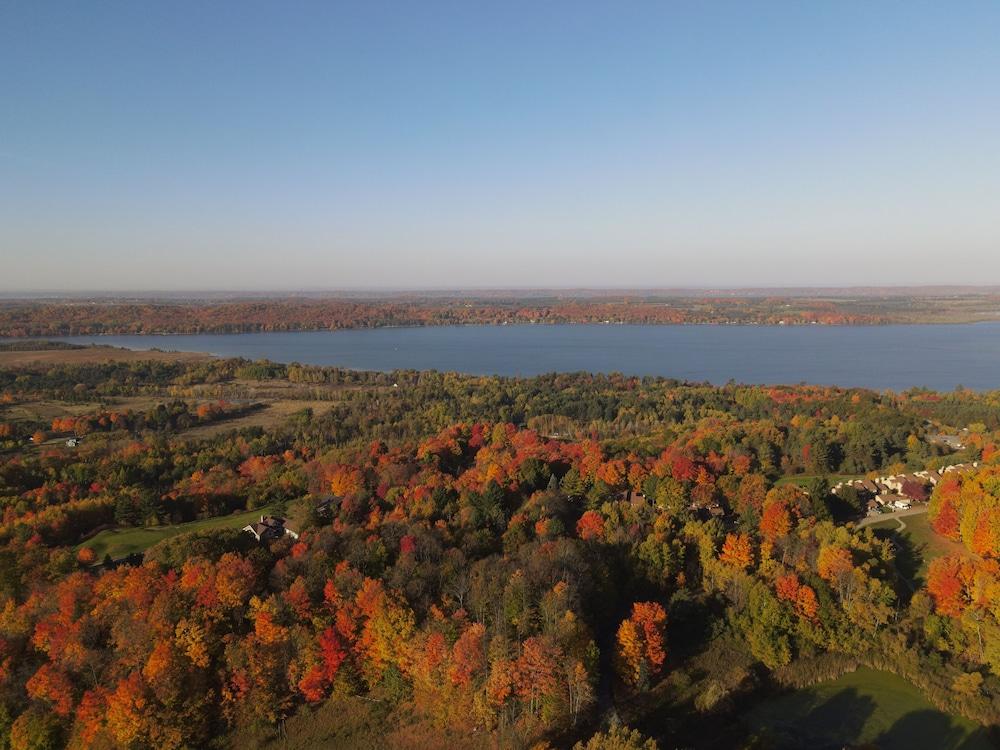 The Lakeview Hotel, Shanty Creek Resort photo 53