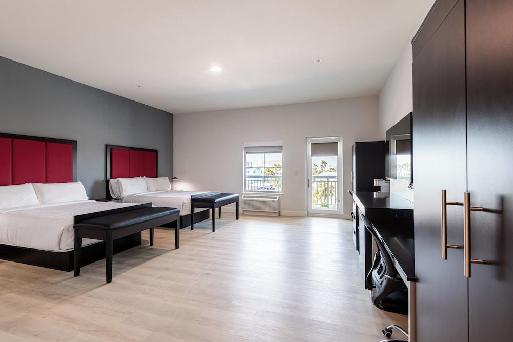 The J Hotel Dunedin Clearwater, an Ascend Collection Hotel photo 5