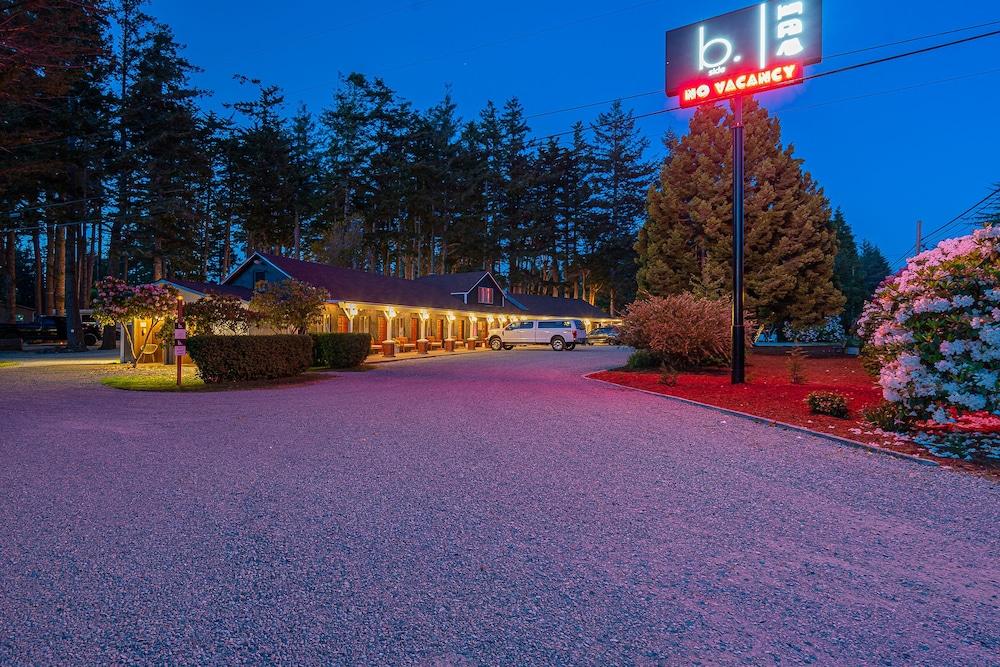 b.side motel + rv photo 25