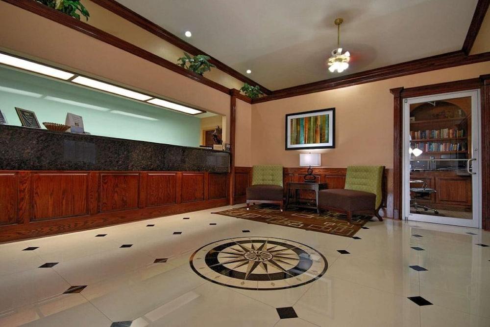 Americas Best Value Inn Sinton photo 10