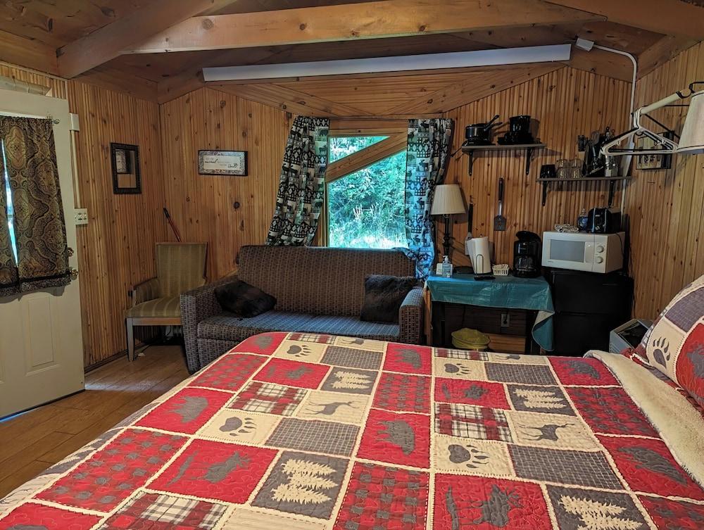 Ponderosa Pines Inn and Cabins photo 14