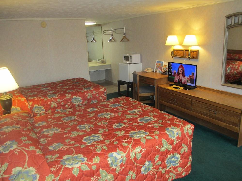 Budget Host Westgate Inn photo 17